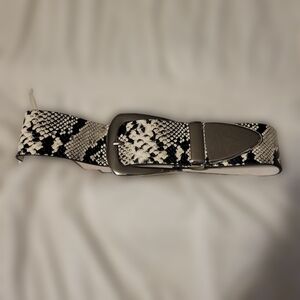 Womens snake skin big buckle belt. B LOW the belt brand size small. NWT.
